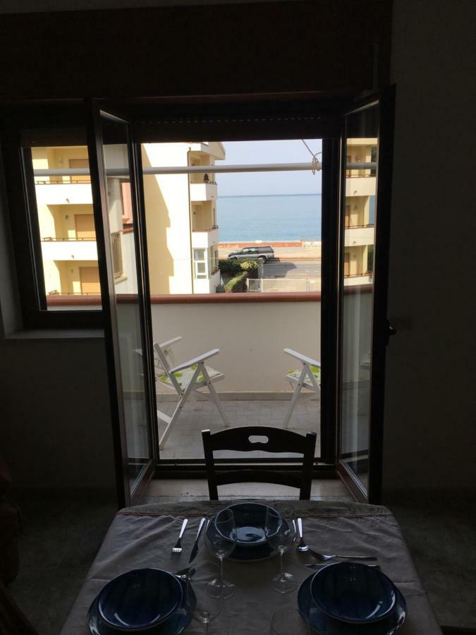Apartamento Parco Adamantina Di Fronte Al Mare Diamante Exterior foto